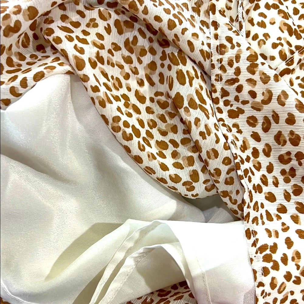Leopard Print Ruffle V-Neck Women’s Blouse - Cream and Brown J Crew Medium #EE